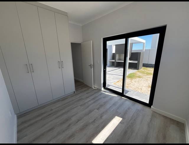 4 BEDROOM HOUSE FOR SALE IN SANDOWN